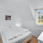 Feriehus Three-bedroom In
