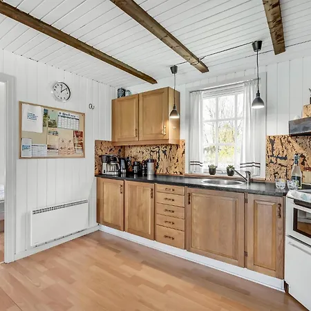 Vakantiehuis Three-bedroom In Nørre Nebel