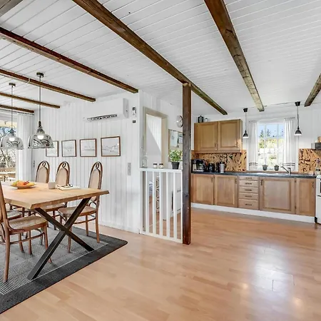 Three-bedroom In Nørre Nebel