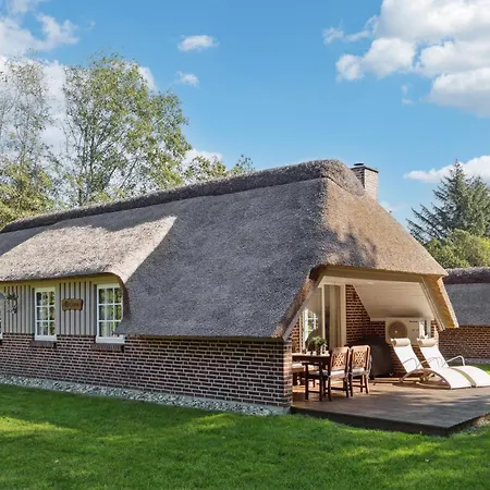 Vakantiehuis Three-bedroom In
